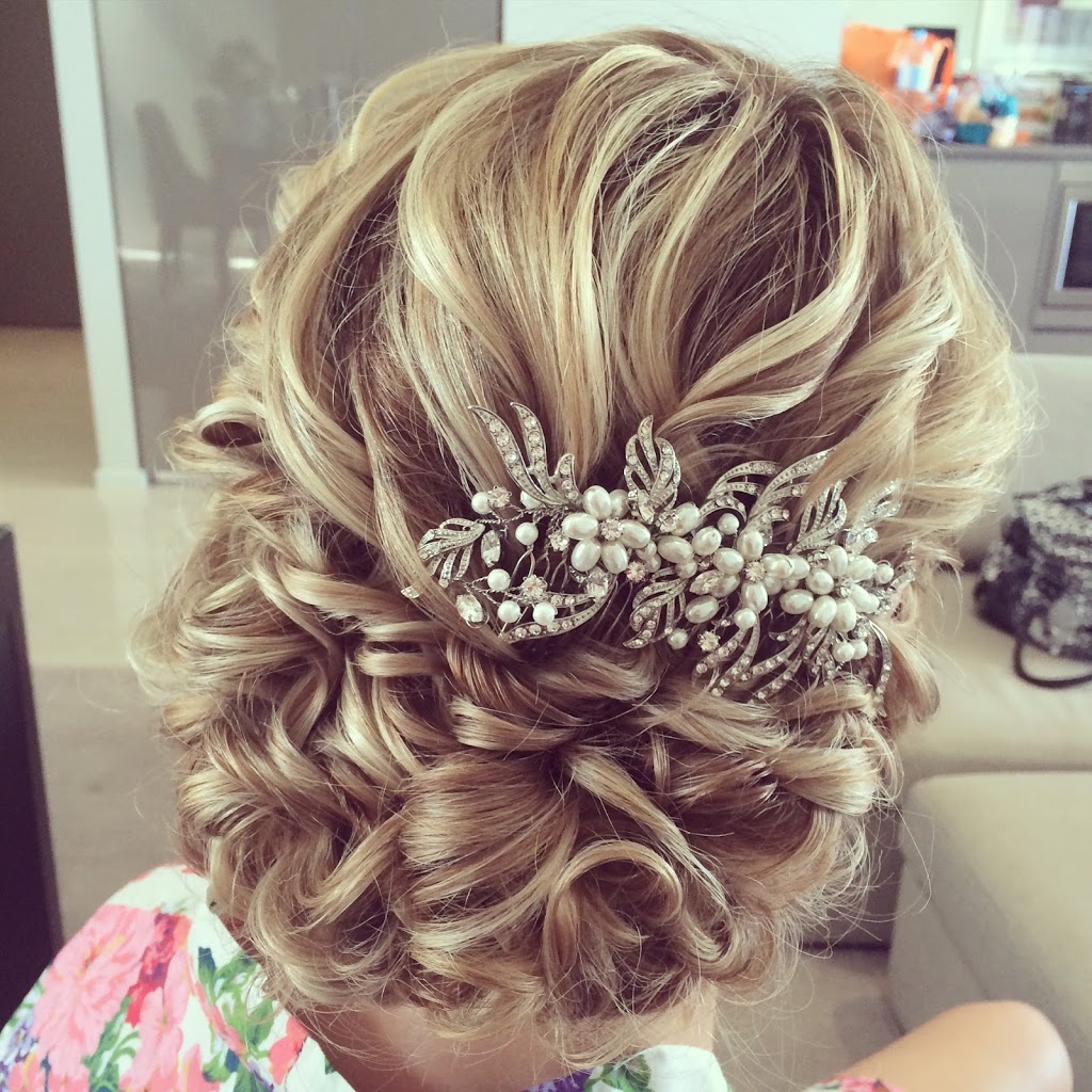 Elegant Edge Hairstylist | 30 Apricot St, Forrestfield WA 6058, Australia