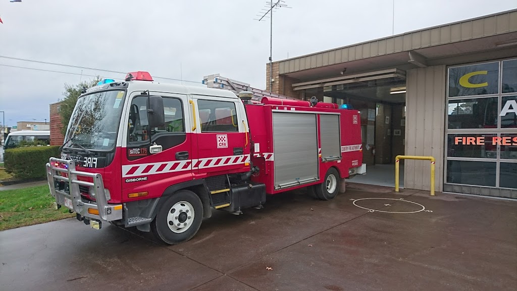 Gisborne CFA | fire station | 31 Robertson St, Gisborne VIC 3437, Australia | 1800240667 OR +61 1800 240 667
