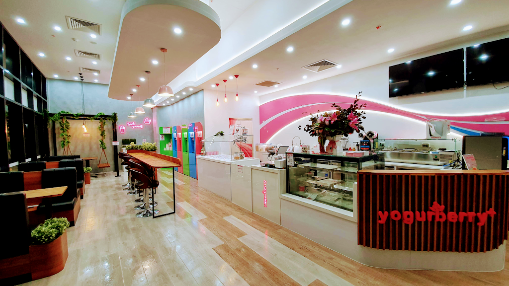 Yogurberry Gregory Hills | 114/33 Village Cct, Gregory Hills NSW 2557, Australia | Phone: (02) 4610 8994