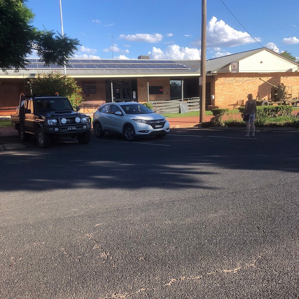 IndAus Restaurant Trangie | 56 Dandaloo St, Trangie NSW 2823, Australia | Phone: (02) 6888 7177