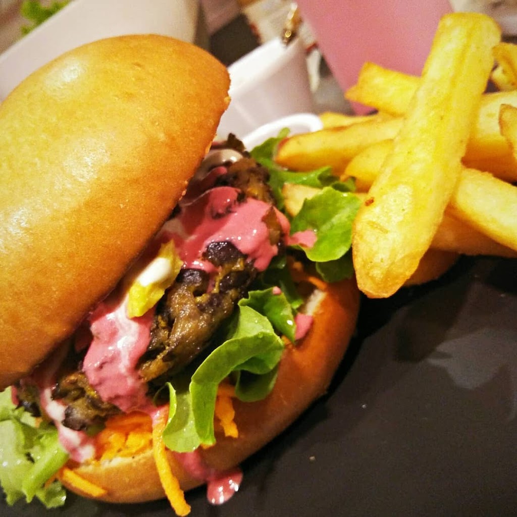 Burger Funk | restaurant | 1/53 Stuart St, Mullumbimby NSW 2482, Australia | 0459563293 OR +61 459 563 293