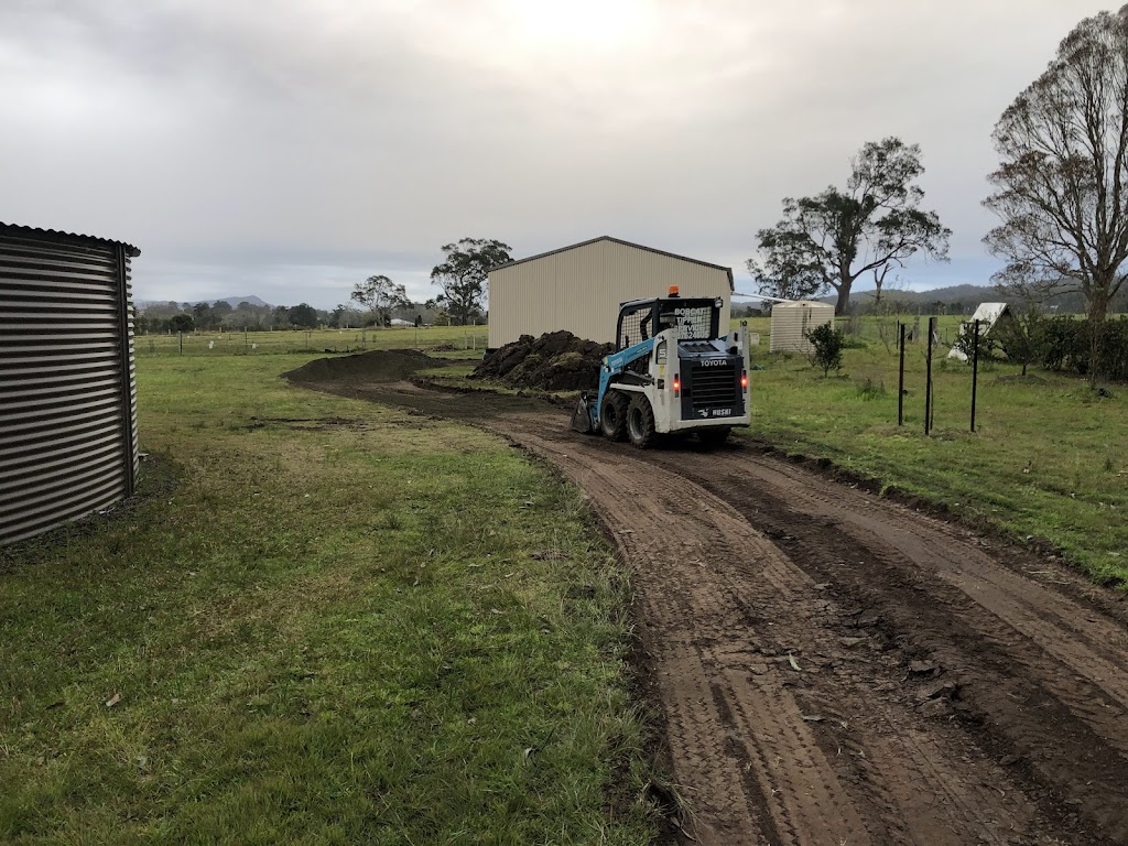 Bobcat Tipper Service | Dungog Rd, Martins Creek NSW 2420, Australia | Phone: 0487 624 605
