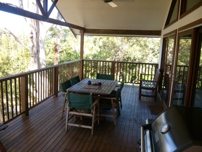 Byron Bay Vista Lodge | lodging | 50 Bay Vista Ln, Ewingsdale NSW 2481, Australia | 0266847478 OR +61 2 6684 7478