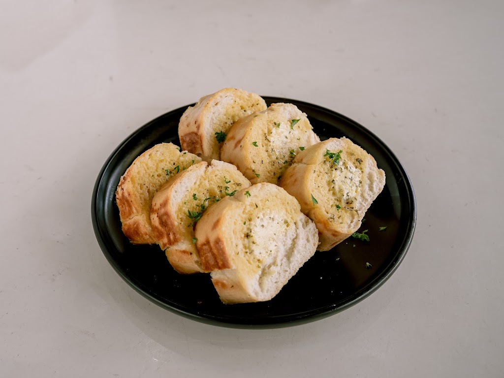 Romenia Restaurant and Pizza Bar | 25 McCurdy Rd, Herne Hill VIC 3218, Australia | Phone: (03) 5215 1299