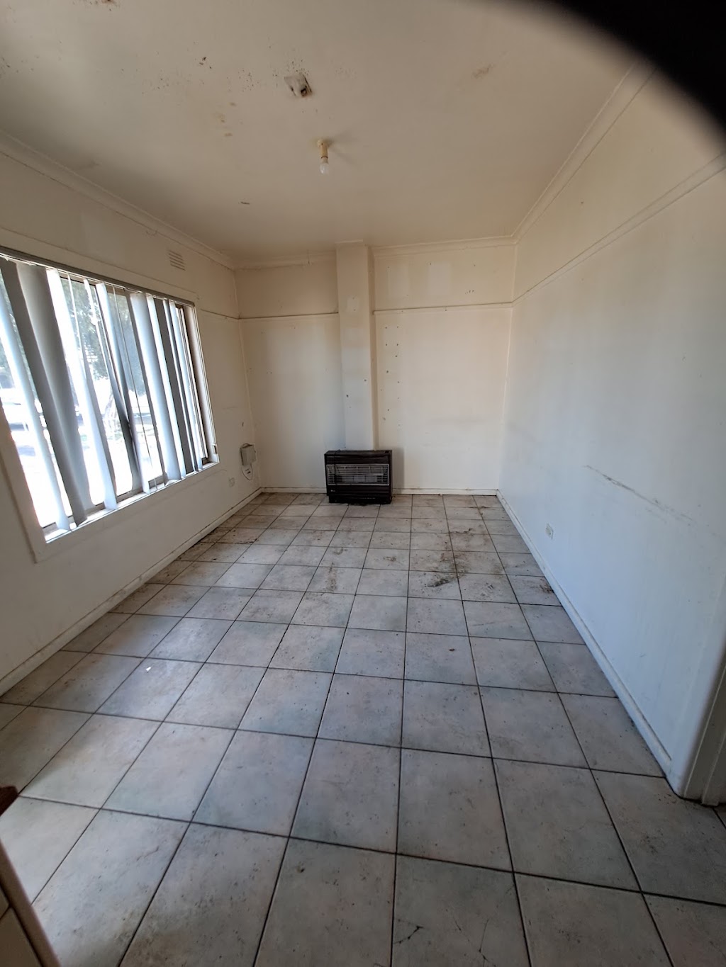 Man With Ute GV | 52 Toolamba Rd, Mooroopna VIC 3629, Australia | Phone: 0476 371 242