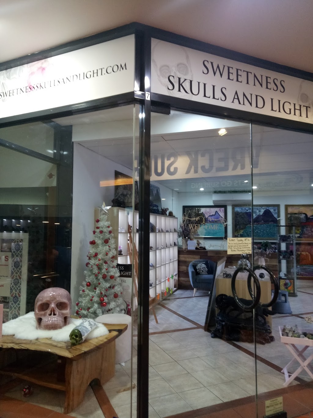 Sweetness Skulls and Light | store | 7/4 Jonson St, Byron Bay NSW 2481, Australia | 0432073374 OR +61 432 073 374