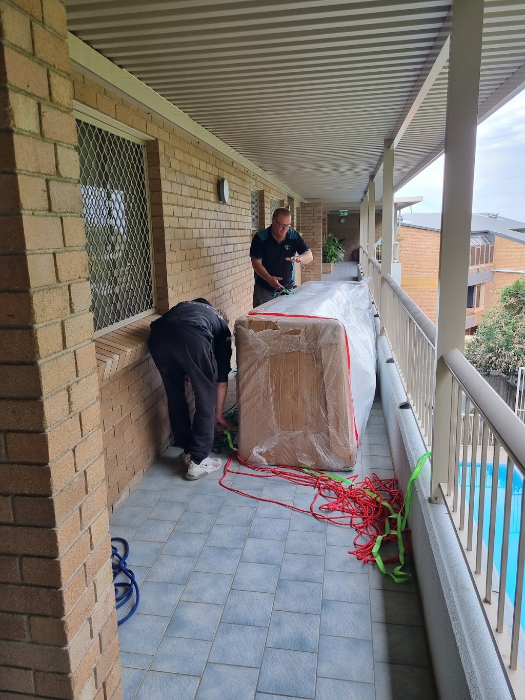 Vella Van Removals & Transport | 18 Mitchell Dr, Kariong NSW 2250, Australia | Phone: 0411 320 624