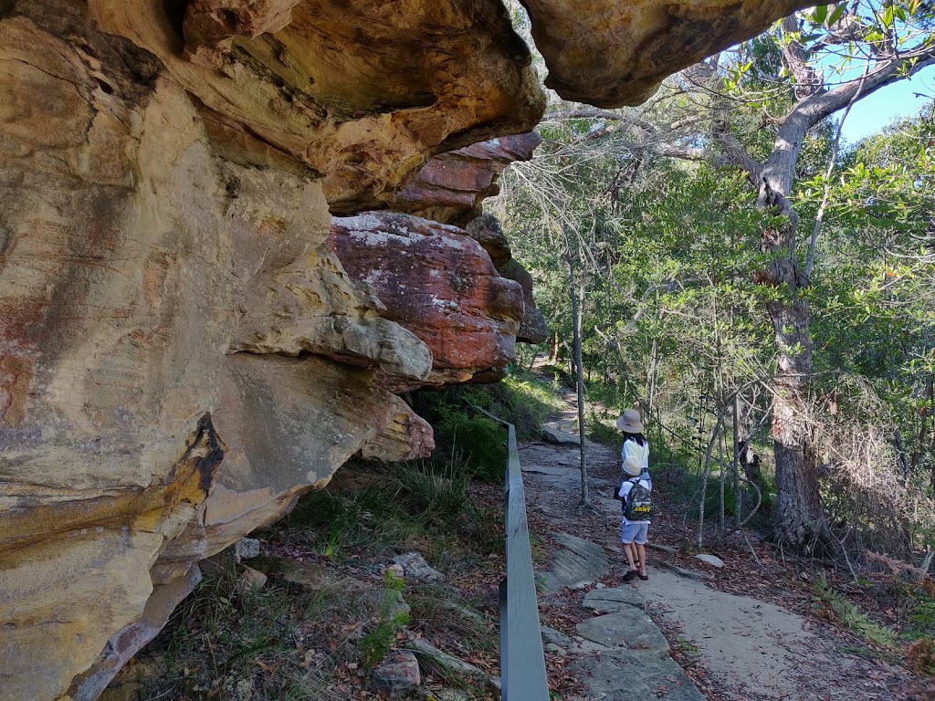 Red Hands Cave | park | Ku-Ring-Gai Chase NSW 2084, Australia