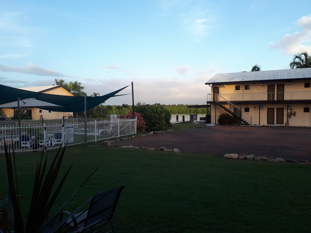 Lucinda Point Hotel Motel | lodging | Cnr Keast Street and, Dungeness Rd, Lucinda QLD 4850, Australia | 0747778103 OR +61 7 4777 8103