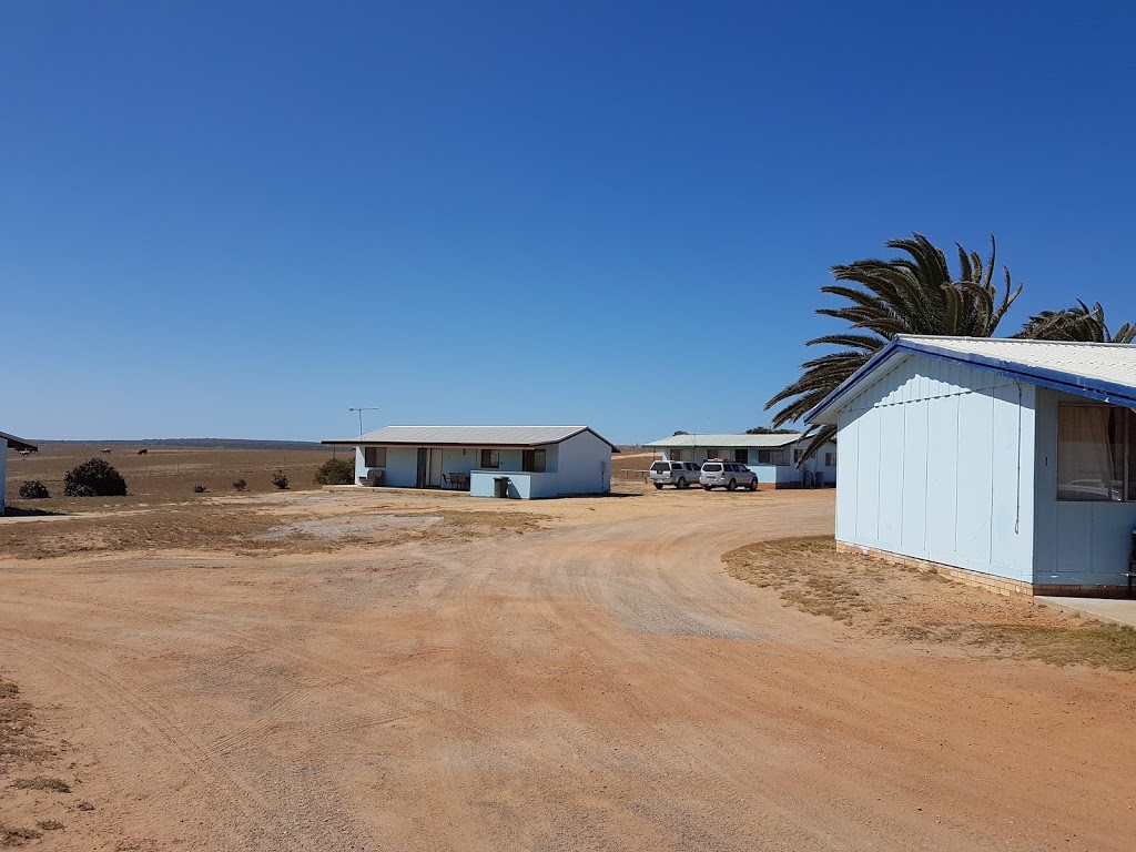 Wagoe Chalets | 40-43 George grey drive, Kalbarri WA 6536, Australia | Phone: (08) 9936 6060