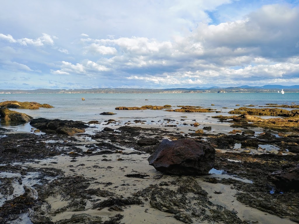 Reef Point | Acheron Trail, Maloneys Beach NSW 2536, Australia