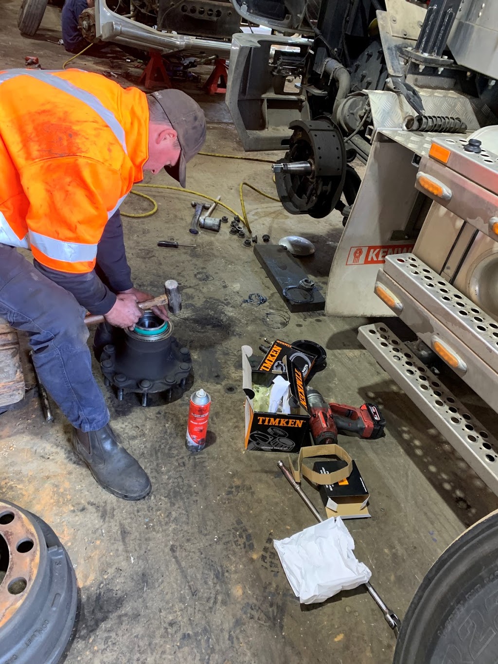 Andrew Walsh Mechanical Repairs | car repair | Rear, 365 Edward St, Wagga Wagga NSW 2650, Australia | 0269218044 OR +61 2 6921 8044