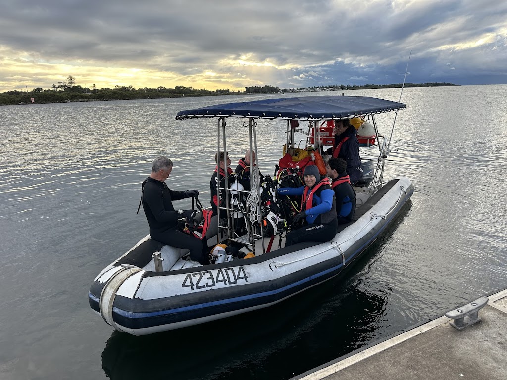 Dive Swansea Newcastle | 2/2 Belmont St, Swansea NSW 2281, Australia | Phone: (02) 4972 0940