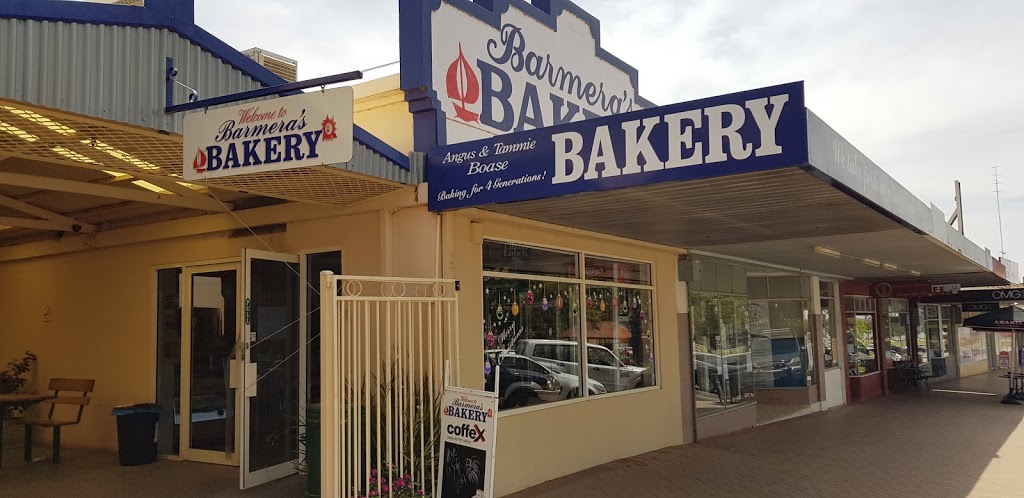 Barmeras Bakery | bakery | 6 Barwell Ave, Barmera SA 5345, Australia | 0885882138 OR +61 8 8588 2138