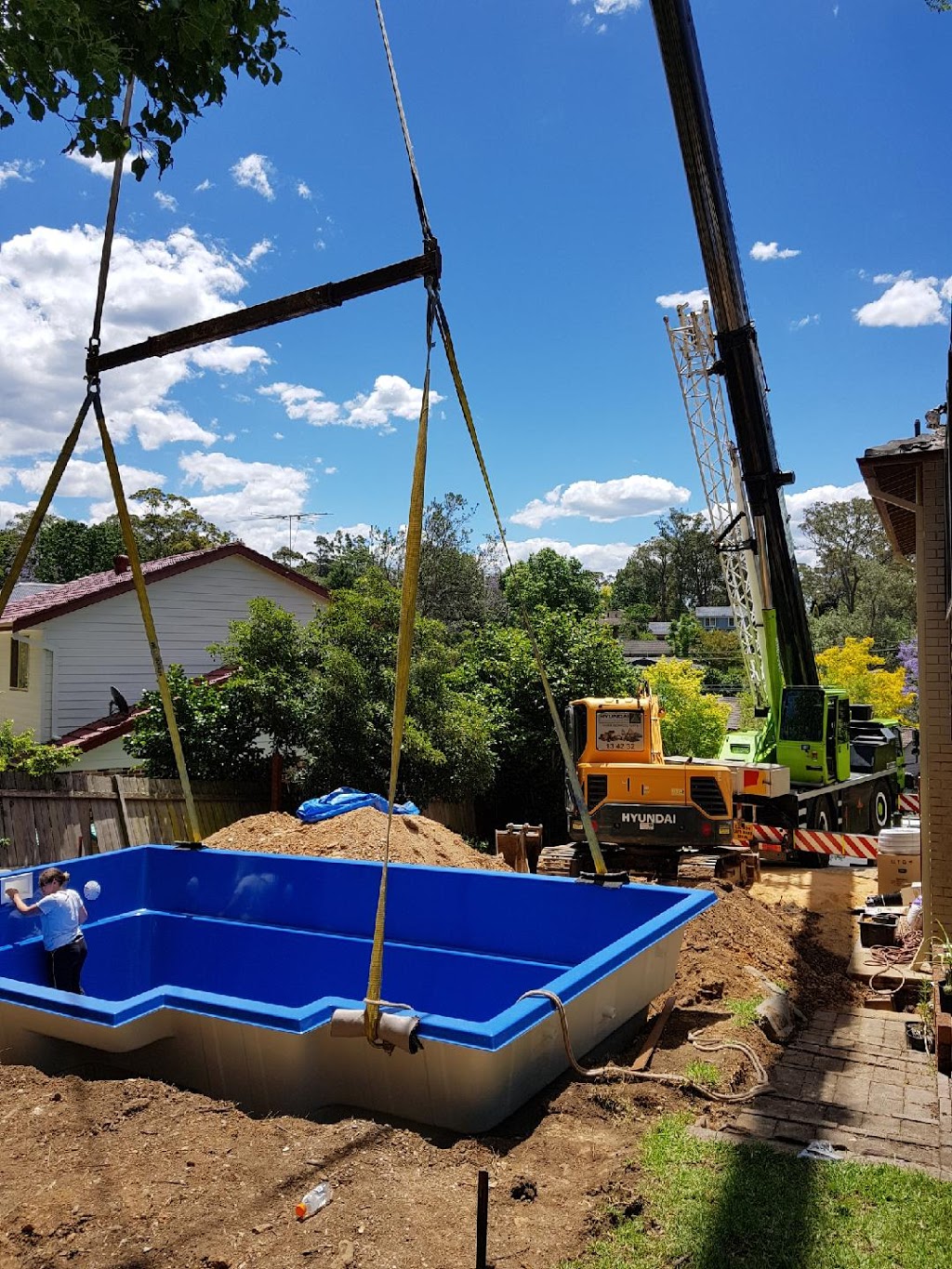 Dixons Crane Service | 2/6 Scrivener Ln, Springwood NSW 2777, Australia | Phone: 1300 312 326