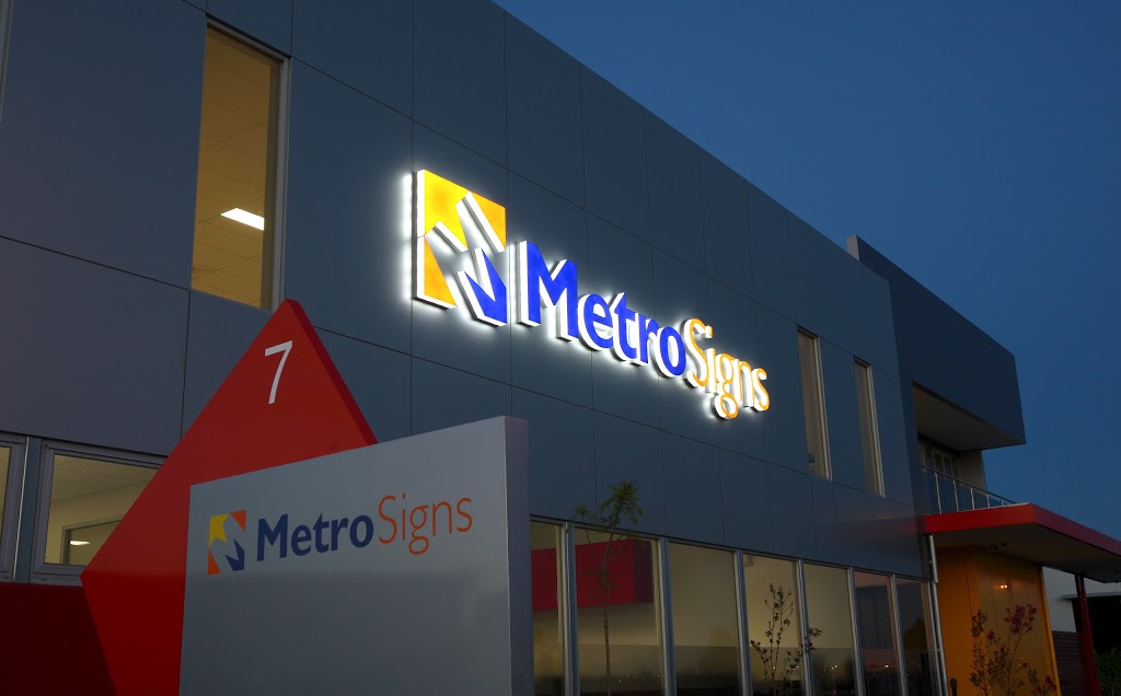 Metro Signs Melbourne - National Sign Manufacturer | 7 Wurundjeri Dr, Epping VIC 3076, Australia | Phone: (03) 9422 1200