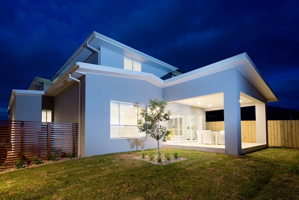 Vogue Homes Leppington Living | 3 Twilight St, Leppington NSW 2179, Australia | Phone: (02) 5850 0786