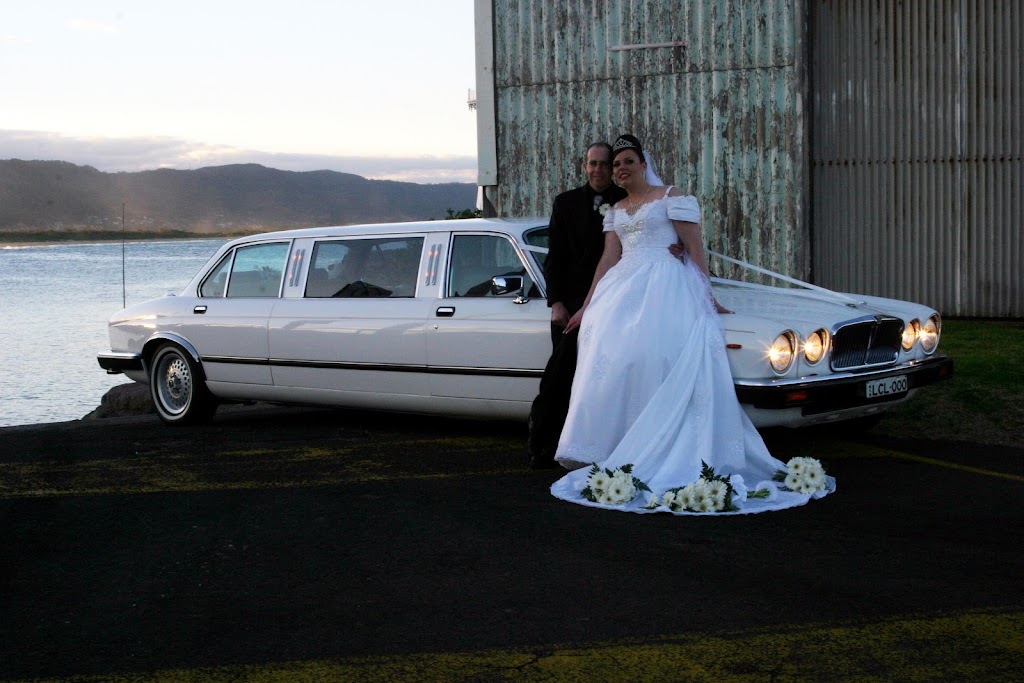 Leisure Coast Limousine Services | 29 Marshall St, Dapto NSW 2530, Australia | Phone: (02) 4261 7393