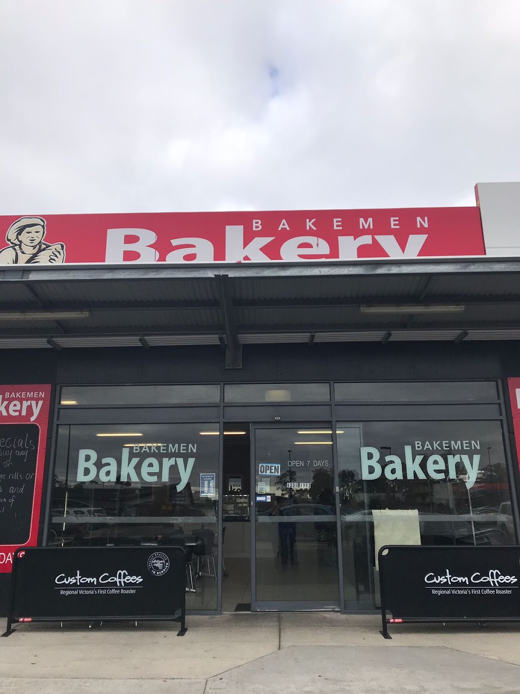 Bakemen Bakery And Cafe | SHOP 5/301 High St, Kangaroo Flat VIC 3555, Australia | Phone: (03) 6331 1983