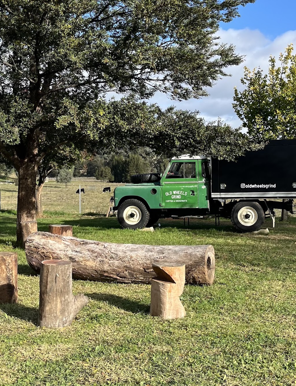Old Wheels Grind Coffee & Doughnuts | 8 Pipeclay Ln, Budgee Budgee NSW 2850, Australia | Phone: 0490 732 792