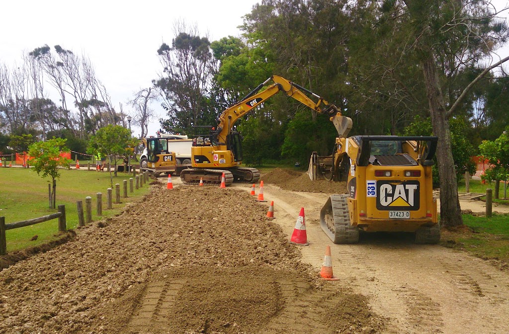 Valley Earthworks | 13 Treelands Dr, Yamba NSW 2464, Australia | Phone: (02) 6645 8800