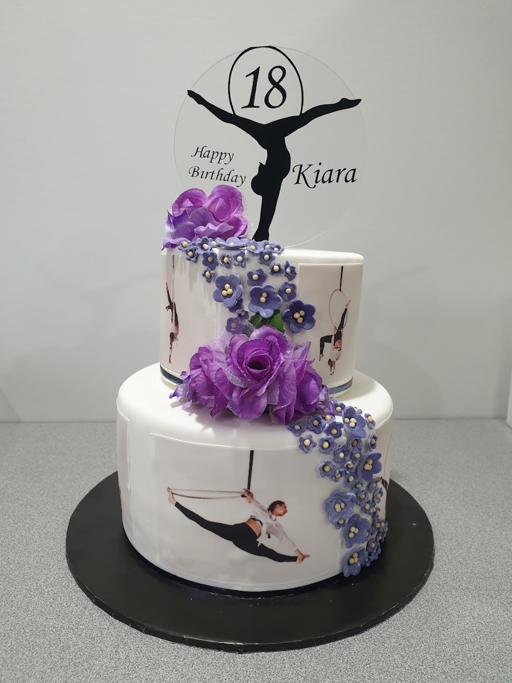 Linas Specialty Cakes | bakery | 25 Eucalyptus Ct, Mickleham VIC 3064, Australia | 0403223355 OR +61 403 223 355