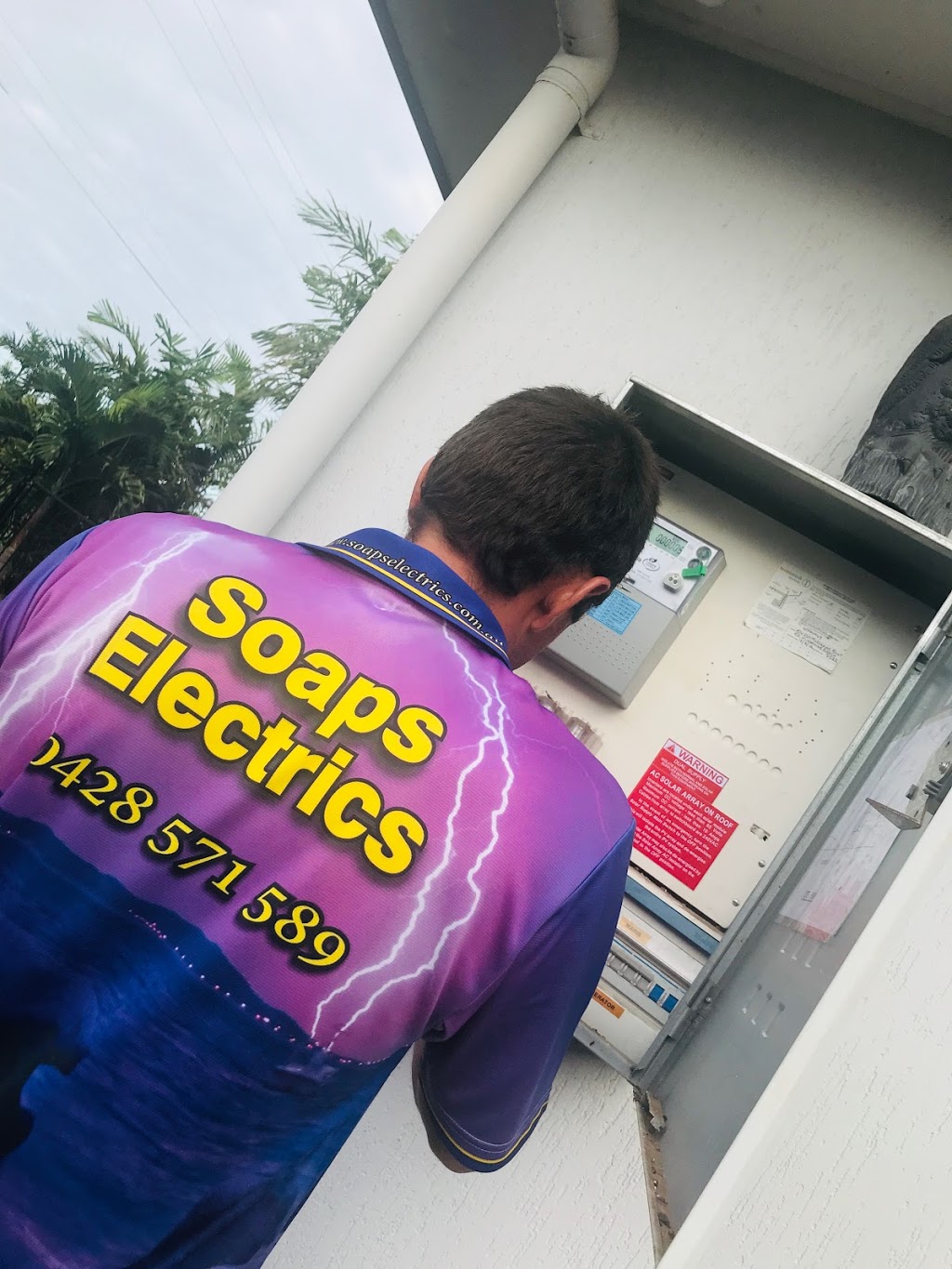 Soaps Electrics Air & Ice | 500 Murdering Point Rd, Kurrimine Beach QLD 4871, Australia | Phone: 0428 571 589