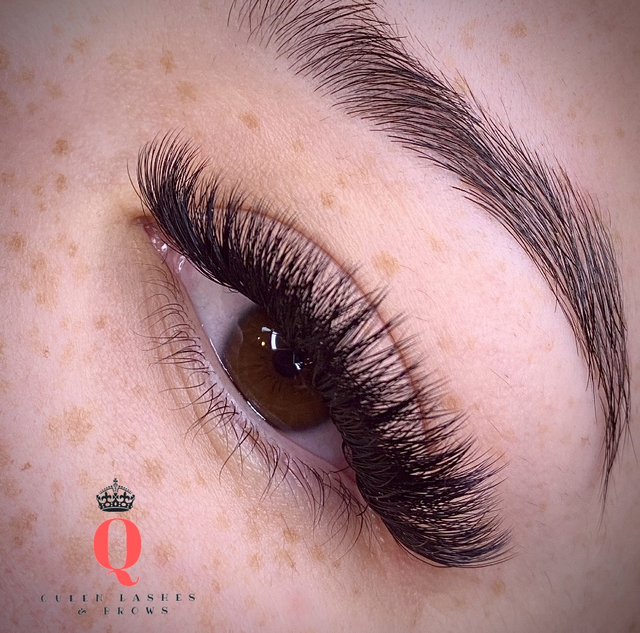 Queen lashes and brows | 923 Ballarat Rd, Deer Park VIC 3023, Australia | Phone: 0469 044 033