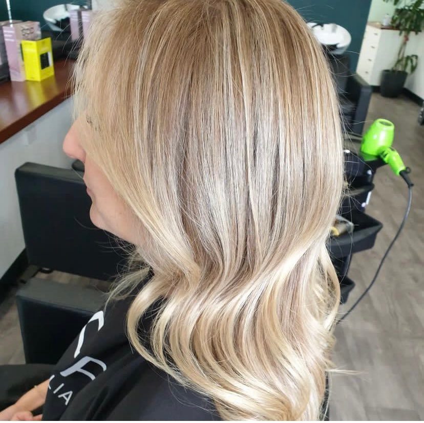 Royal Hair & Beauty | 14/121 Wyee Rd, Wyee NSW 2259, Australia | Phone: 0406 752 606