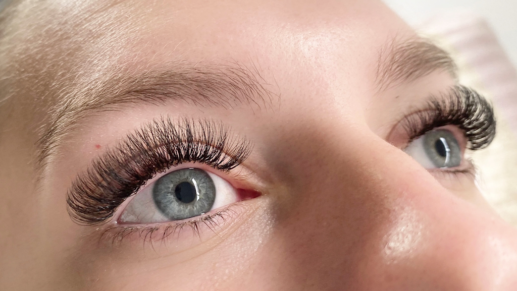 Ipswich Eyelash Extensions | 21 Goldfinch St, Redbank Plains QLD 4301, Australia | Phone: 0403 479 099