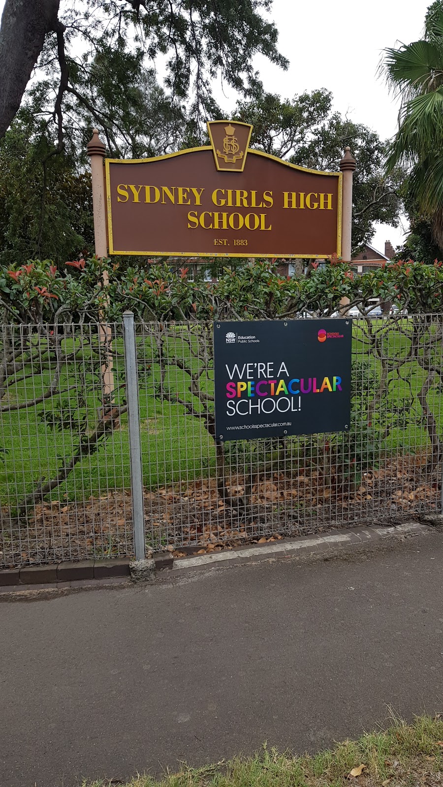 Sydney Girls High School | school | Cnr Anzac Parade and, Cleveland St, Surry Hills NSW 2010, Australia | 0293312336 OR +61 2 9331 2336