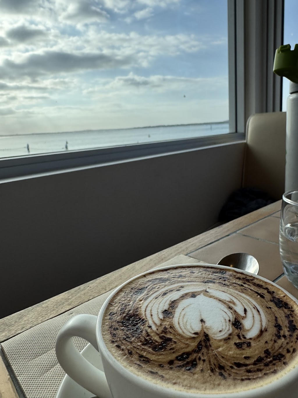 Ramsgate Beach House | 274 The Grand Parade, Ramsgate Beach NSW 2217, Australia | Phone: (02) 9876 1450