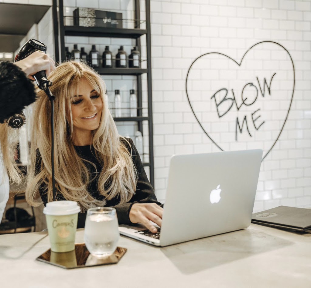 Blow Bar | Bronte | 281 Bronte Rd, Waverley NSW 2024, Australia | Phone: 1300 256 922
