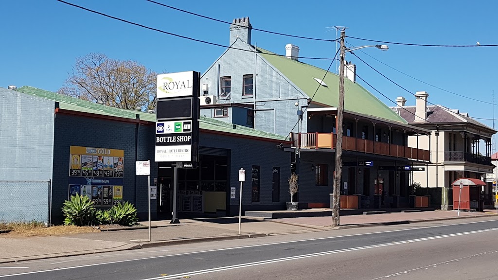 Royal Hotel-Motel | 84 George St, Singleton NSW 2330, Australia | Phone: (02) 6572 1194