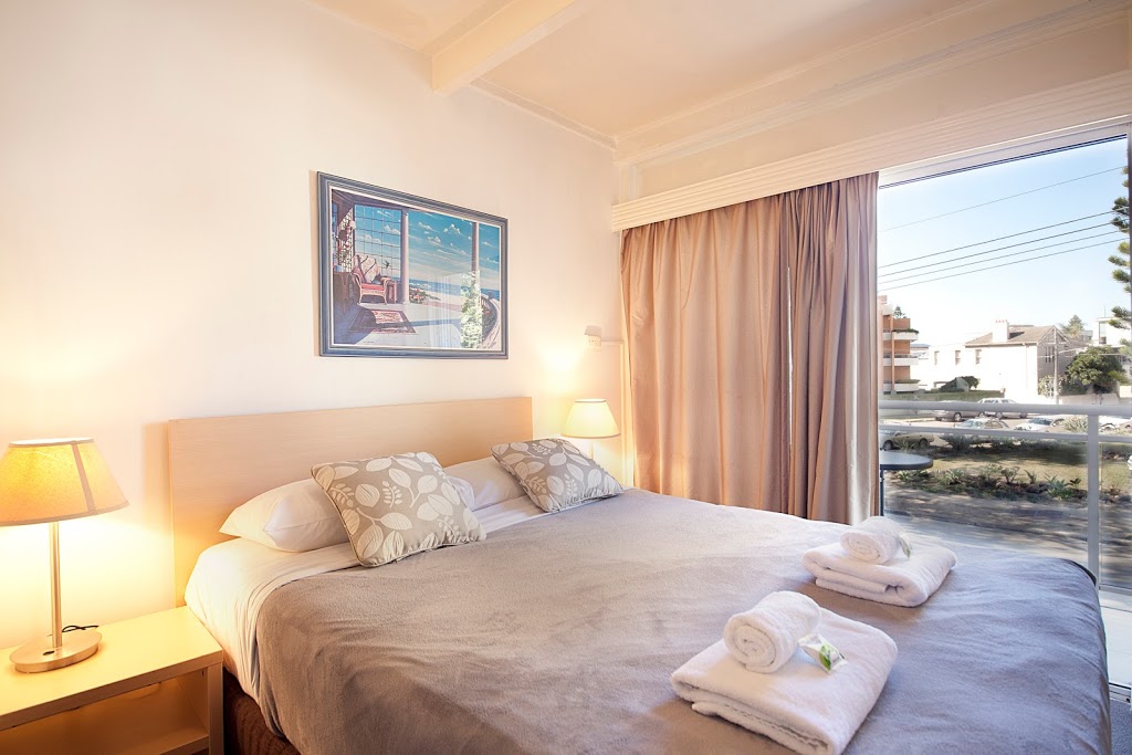 The Manly Hotel Est. 1964 | 19 Pacific St, Manly NSW 2095, Australia | Phone: (02) 9977 1774