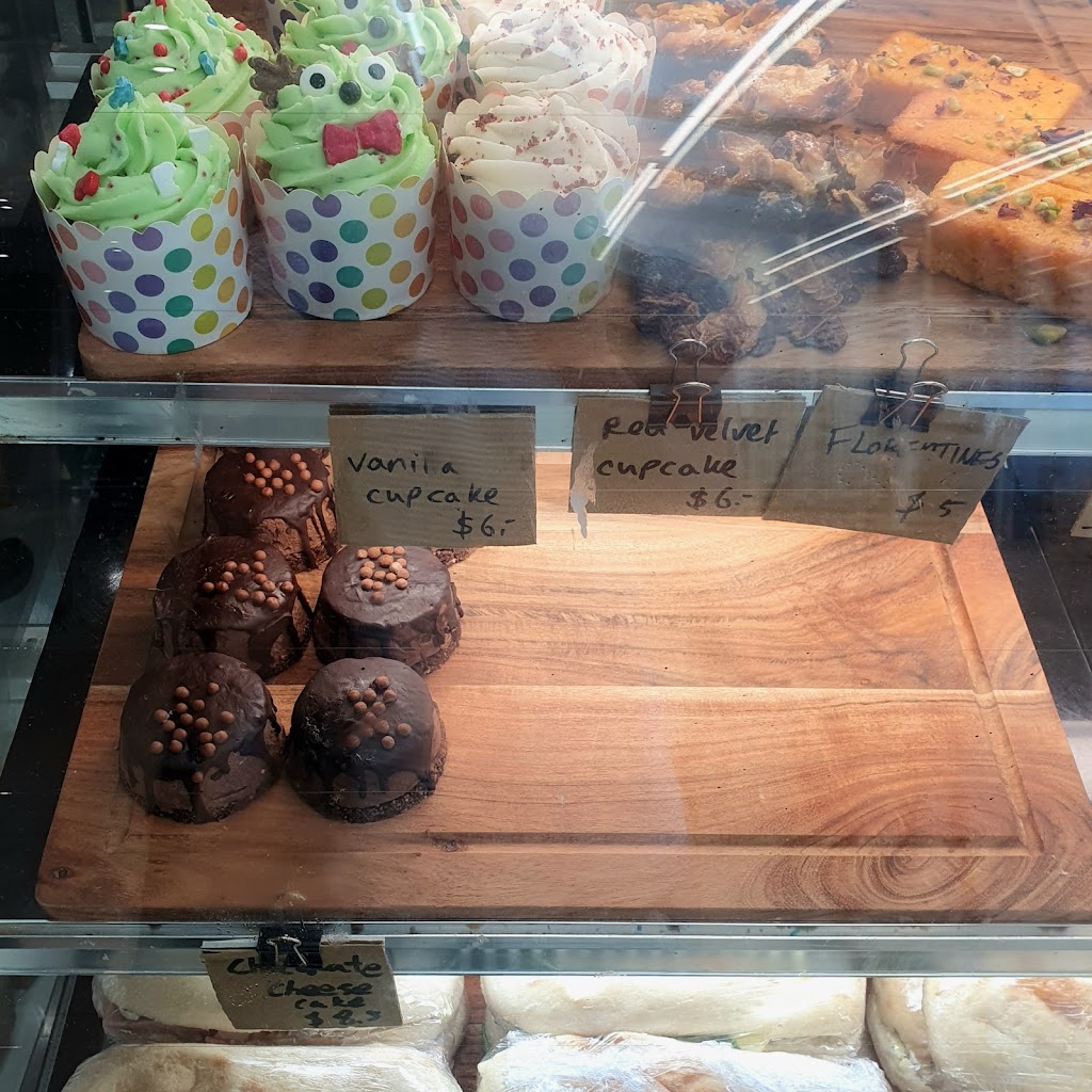 The Alternate Root Airport Cafe | 9 Peter Monley Drive, New England Hwy, Armidale NSW 2350, Australia | Phone: (02) 6775 1238
