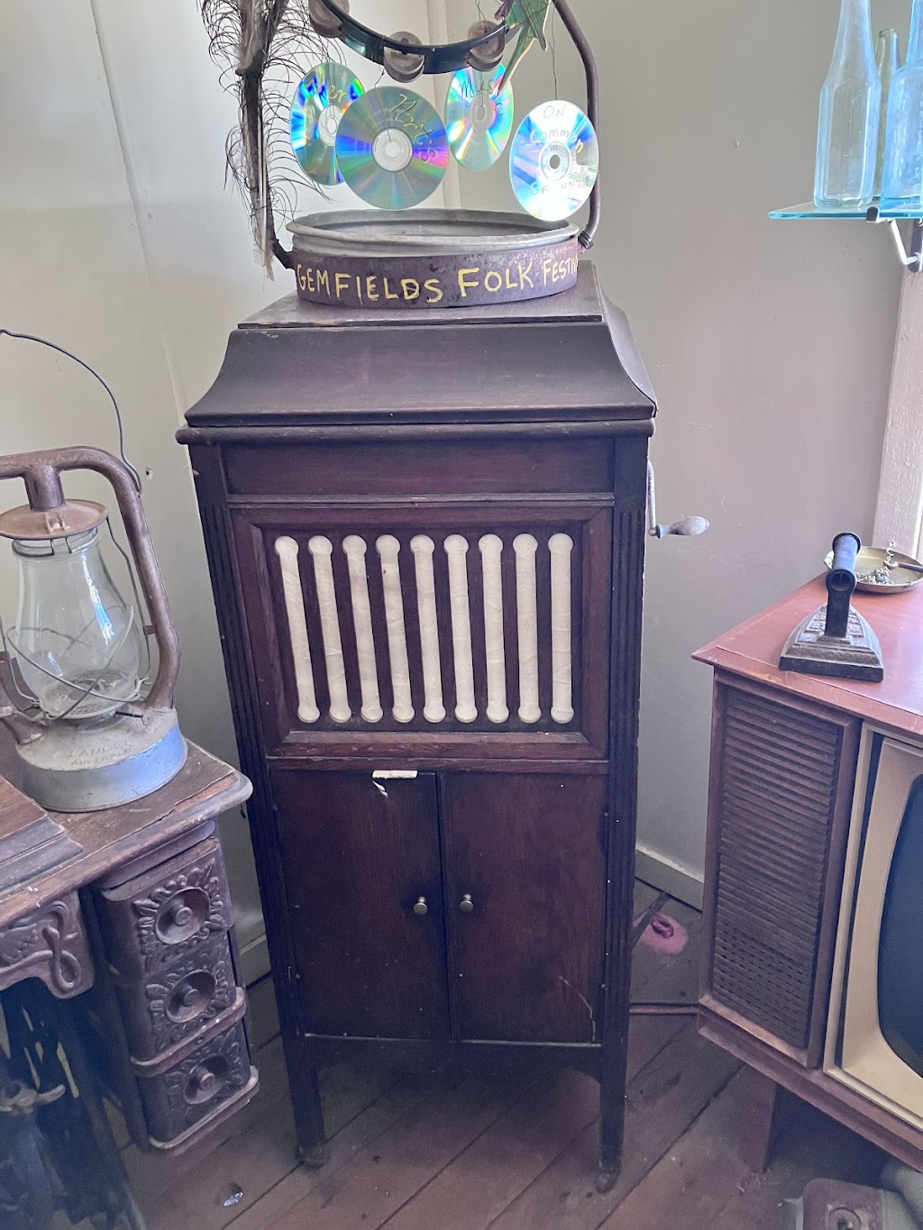 Miners Common Museum | 1605 Rubyvale Rd, Rubyvale QLD 4702, Australia | Phone: 0407 760 001