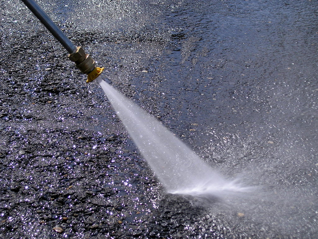 Capalaba Pressure Cleaning | 16 Ogilvie St, Alexandra Hills QLD 4161, Australia | Phone: (07) 3064 0683