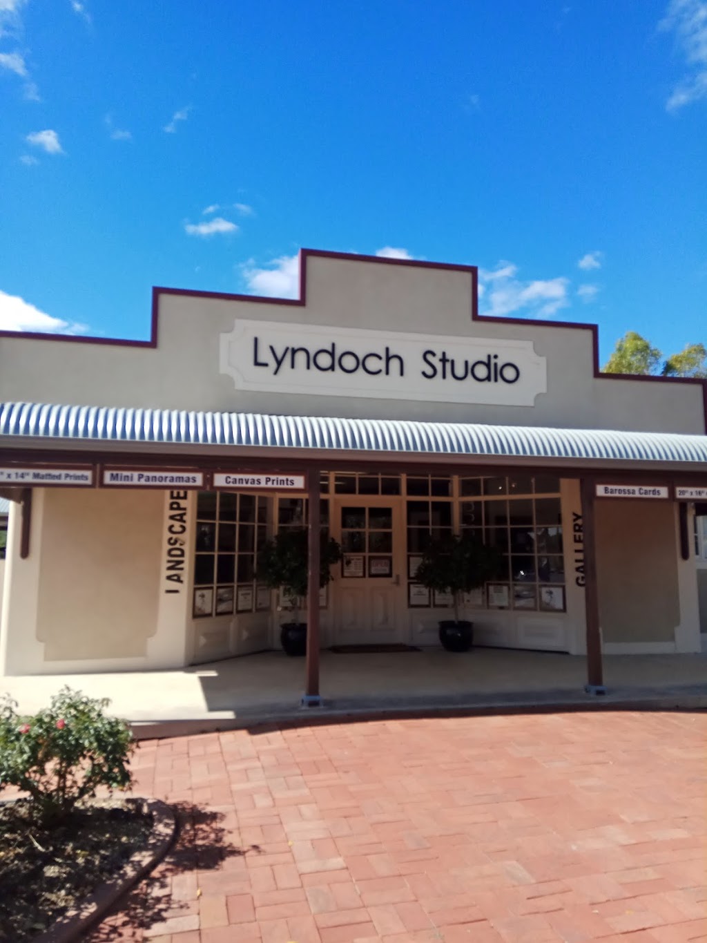 Lyndoch Studio | art gallery | 19 Barossa Valley Way, Lyndoch SA 5351, Australia | 0885245225 OR +61 8 8524 5225