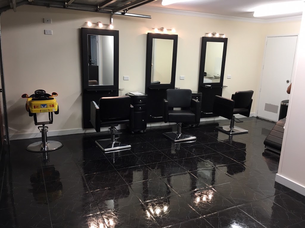 BLONDES & BRUNETTES PAMPER PLACE | hair care | 37 Manor Lakes Blvd, Wyndham Vale VIC 3024, Australia | 0478937037 OR +61 478 937 037