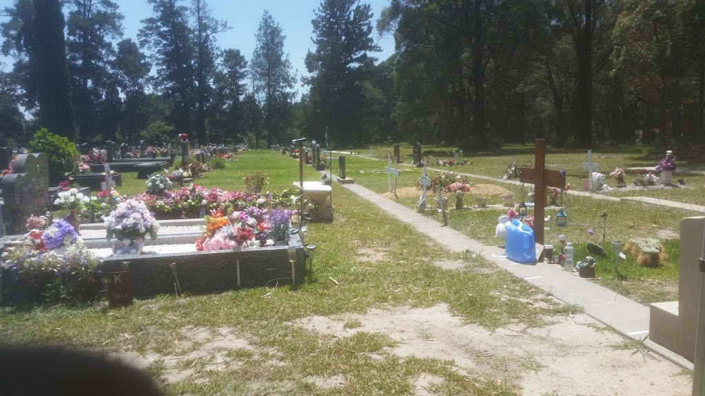Thirlmere Cemetery | cemetery | 120-120A Station St, Thirlmere NSW 2572, Australia | 0246771100 OR +61 2 4677 1100