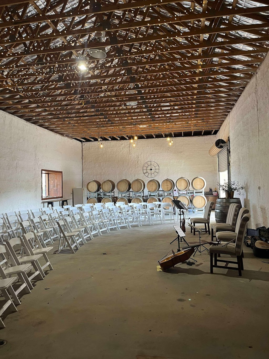 Wild Iris Vineyard | 82 Lawrences Rd, Nyrang Creek NSW 2804, Australia | Phone: 0400 975 120