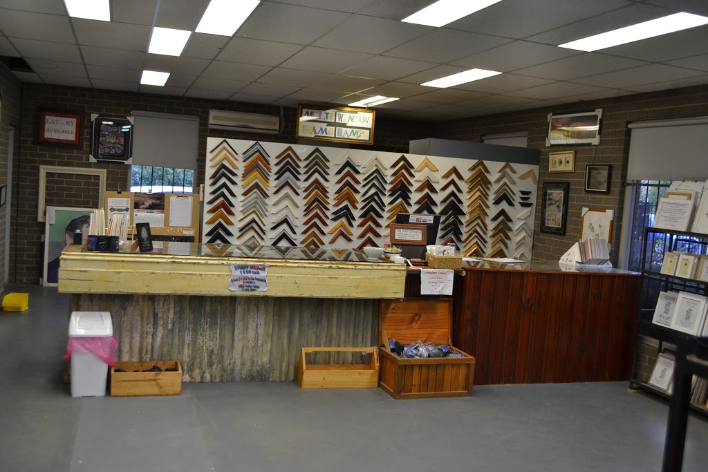 What Knots Picture Framing Pty Ltd | 39 Fisken St, Maddingley VIC 3340, Australia | Phone: (03) 5367 6278