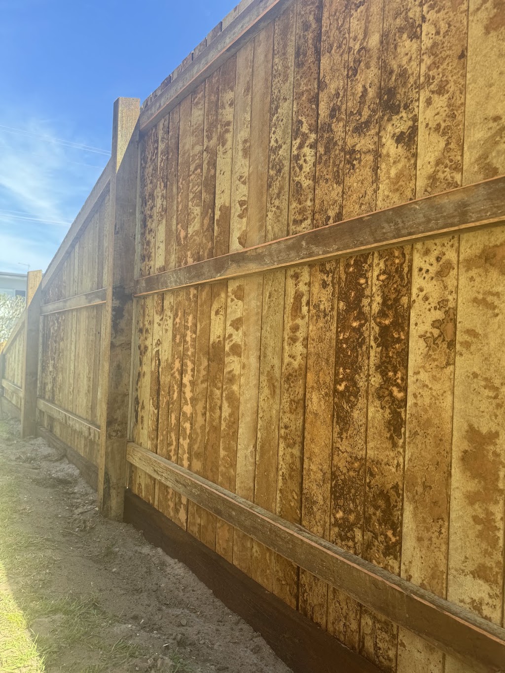 Klay Brudenell Fencing | 2 Peaceful Dr, Gulmarrad NSW 2463, Australia | Phone: 0423 320 017