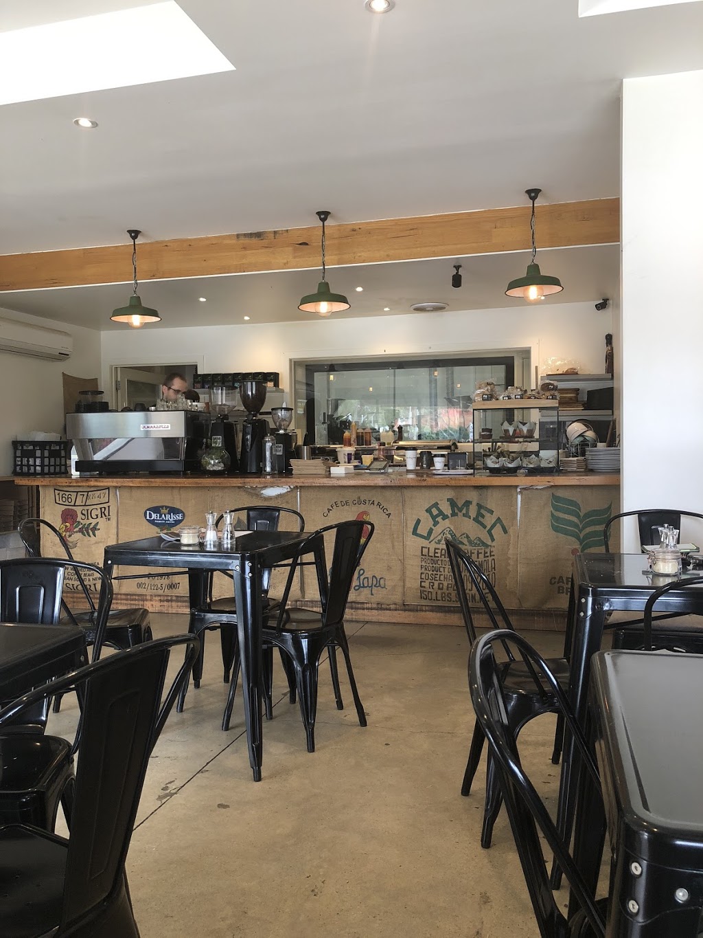 Sacco + Saba Cafe | cafe | 2/20-30 Sussex Ct, Sunbury VIC 3429, Australia | 0397405802 OR +61 3 9740 5802