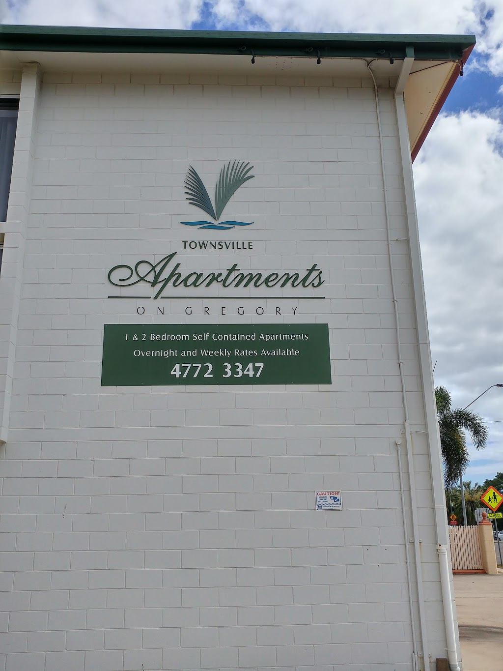 Townsville Apartments | lodging | 44 Gregory St, Townsville City QLD 4810, Australia | 0747723347 OR +61 7 4772 3347
