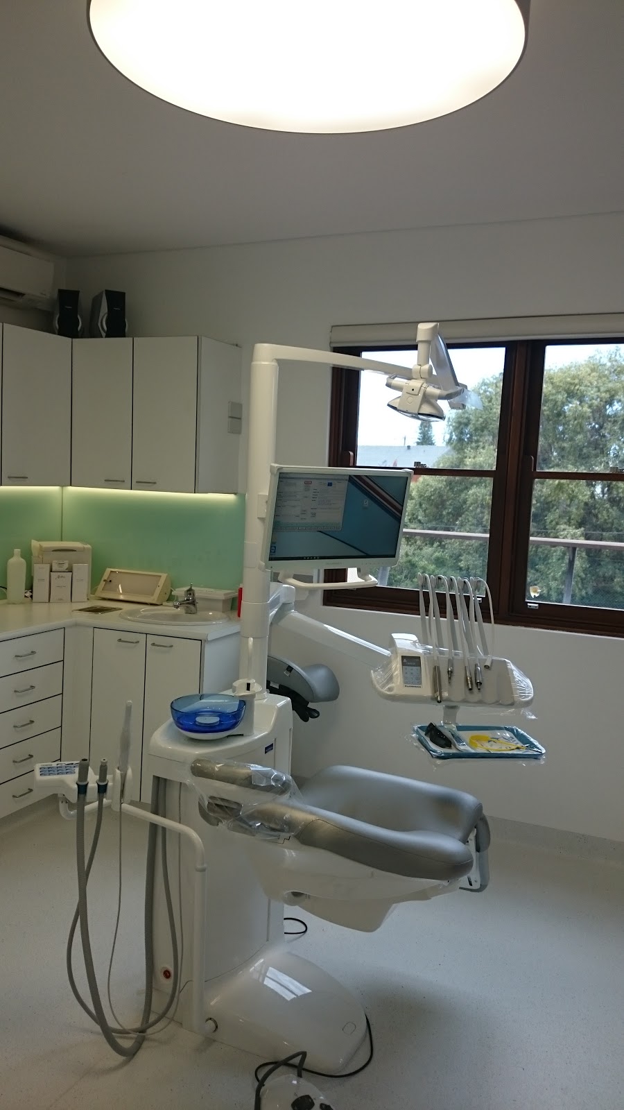 Dr. Sabine Barford Dental Surgery | dentist | 6/364 Barrenjoey Rd, Newport NSW 2106, Australia | 0299975198 OR +61 2 9997 5198
