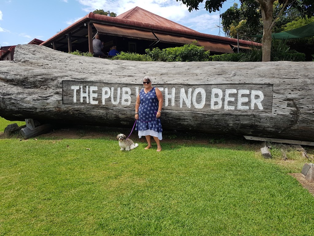 The Pub with No Beer | bar | The Pub With No Beer, 4 Taylors Arm Rd, Taylors Arm NSW 2447, Australia | 0265642100 OR +61 2 6564 2100