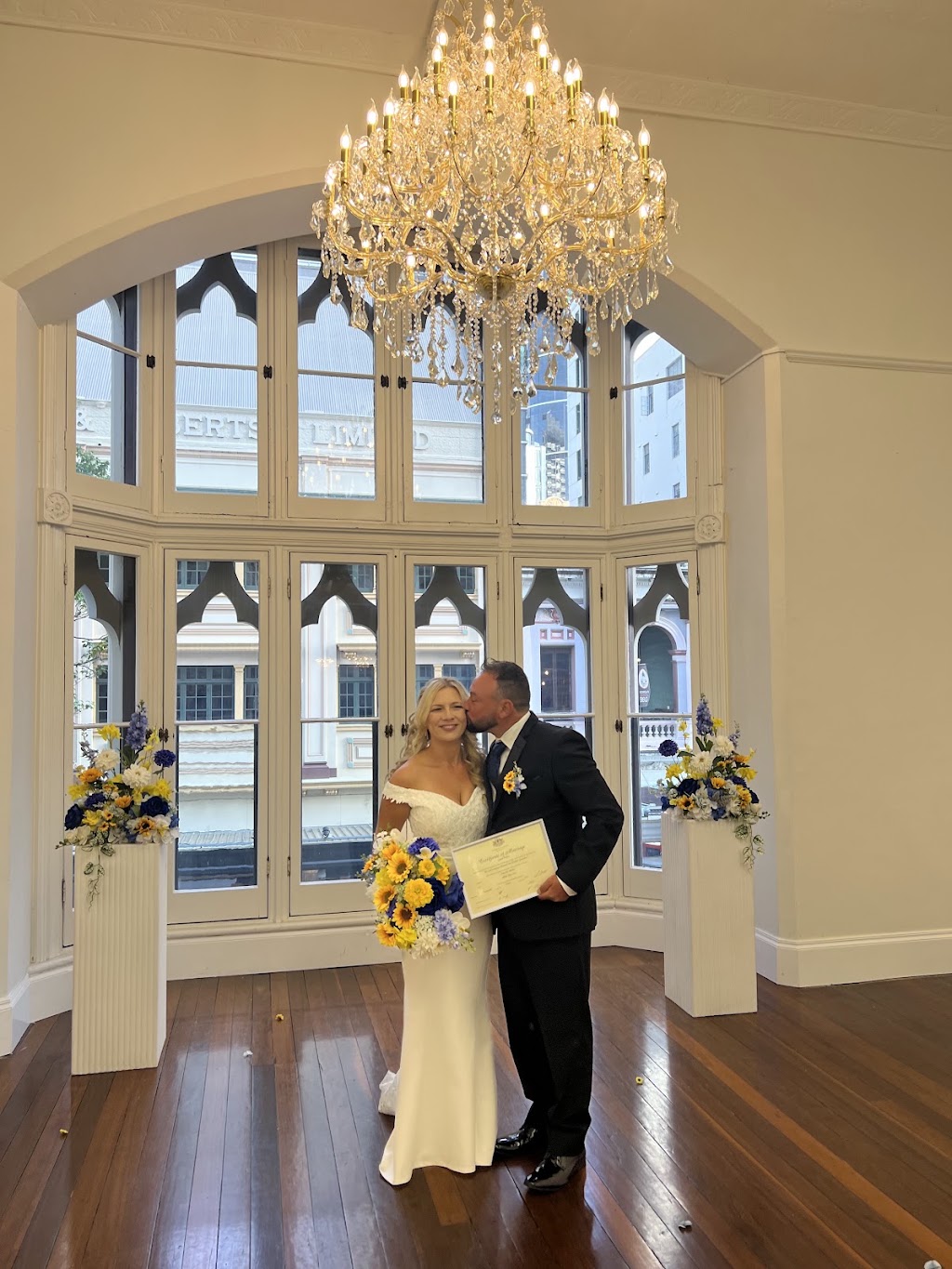 Ceremonies by Lynne | 32 Bearberry St, Banksia Beach QLD 4507, Australia | Phone: 0424 149 889