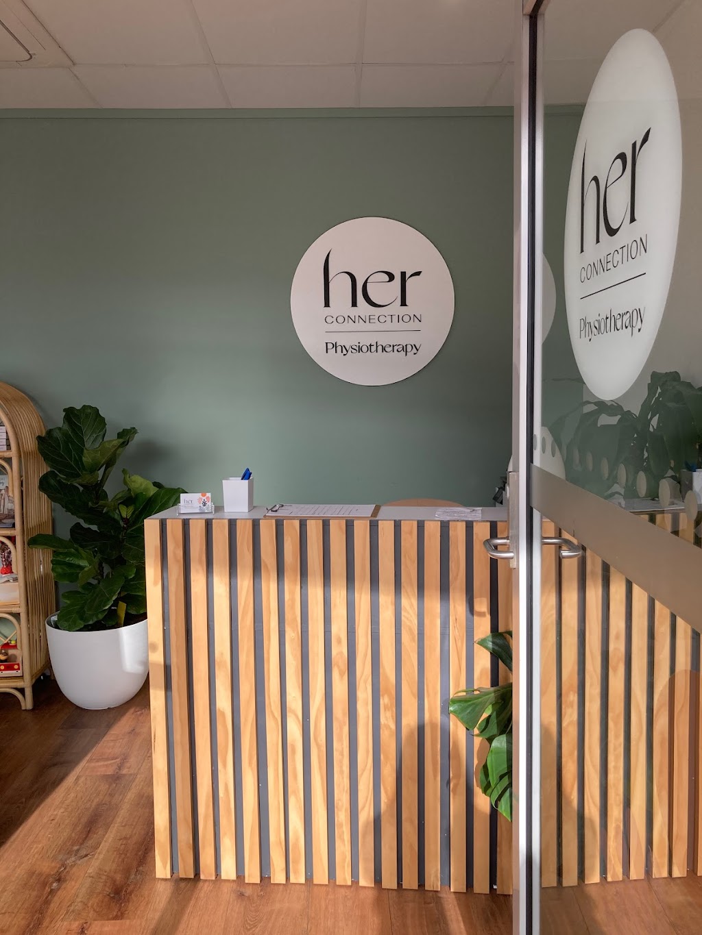 Her Connection Physiotherapy | Shop 1/361 Princes Hwy, Woonona NSW 2517, Australia | Phone: 0401 800 458